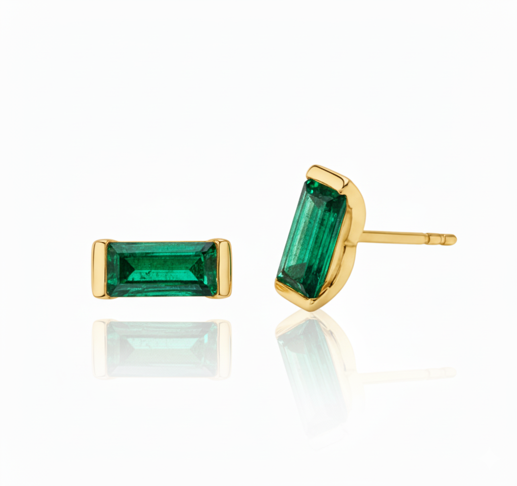 Linéa Baguette Emerald Studs