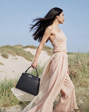 Elm Shoulder Bag in Black